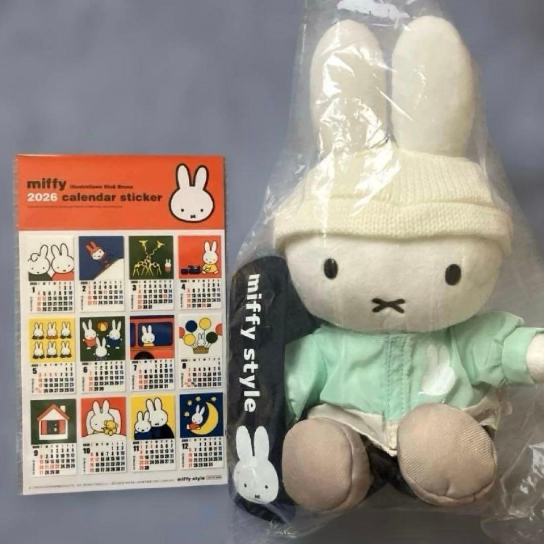 ミッフィースタイル　スノーボード　ぬいぐるみ　　カレンダー　ステッカー