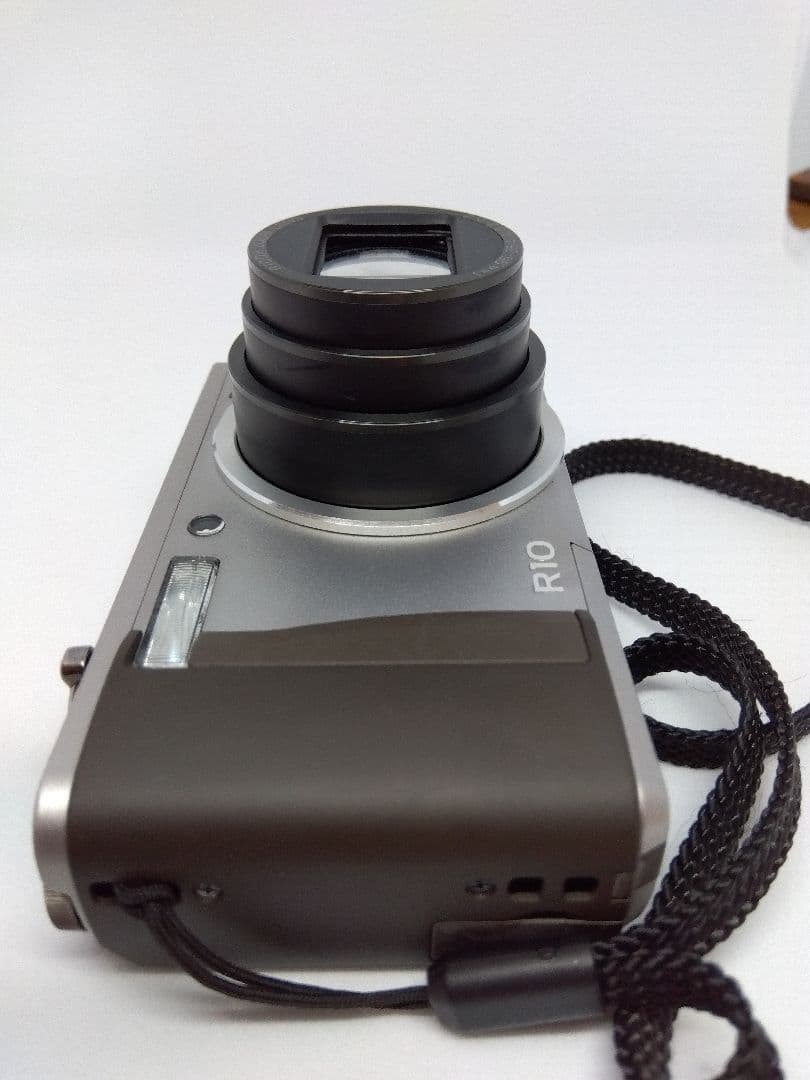 デジタルカメラ RICHO R10