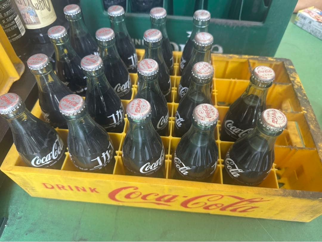 昭和レトロコレクション　コカコーラ190ml 18本入りケース付