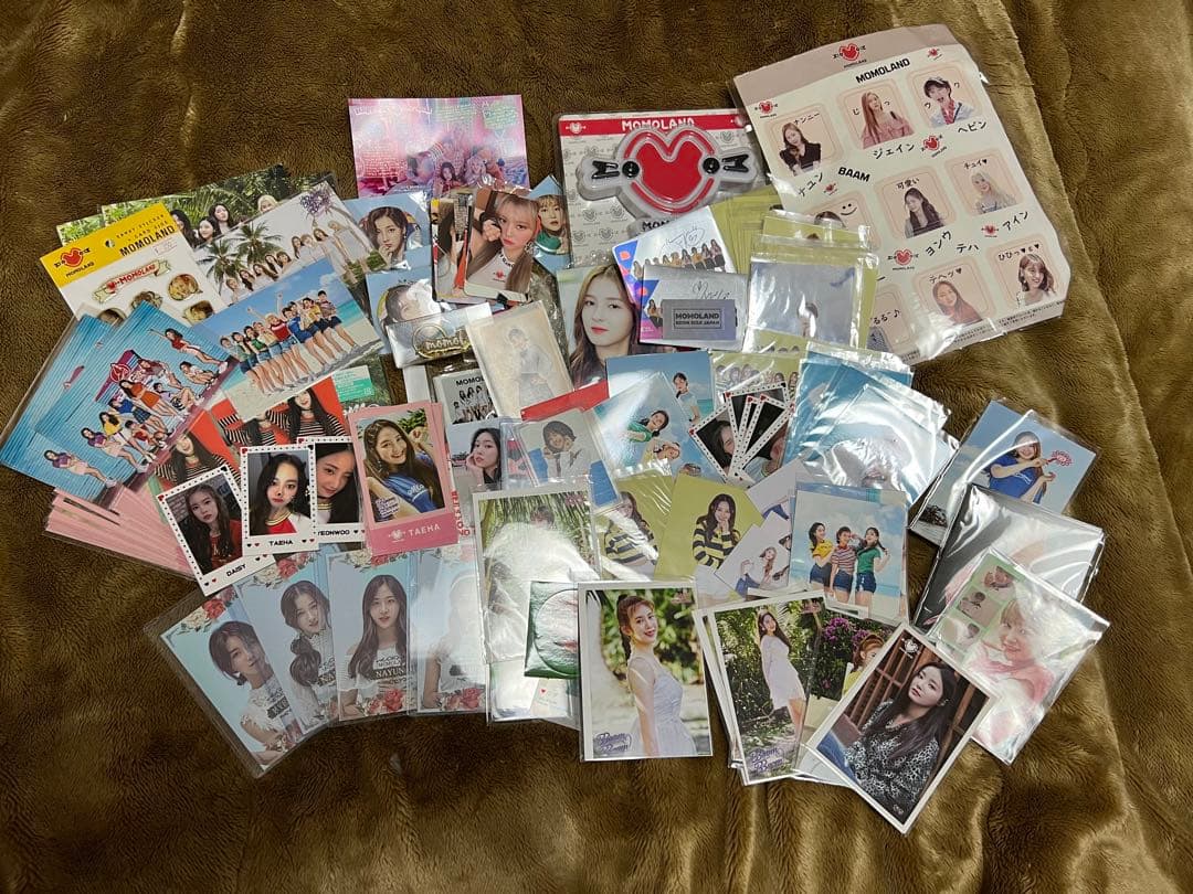 MOMOLAND 引退 まとめ売り レア物あり 匿名配送