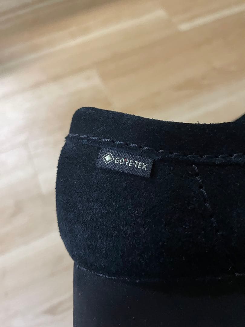 ゴールド極美品Clarksクラークス オリジナルズ ワラビー ゴアテックス