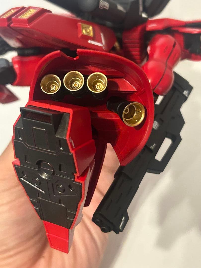 HGUCサザビー完成品　全塗装