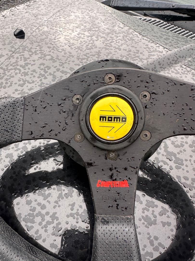 モモ　MOMO ステアリング