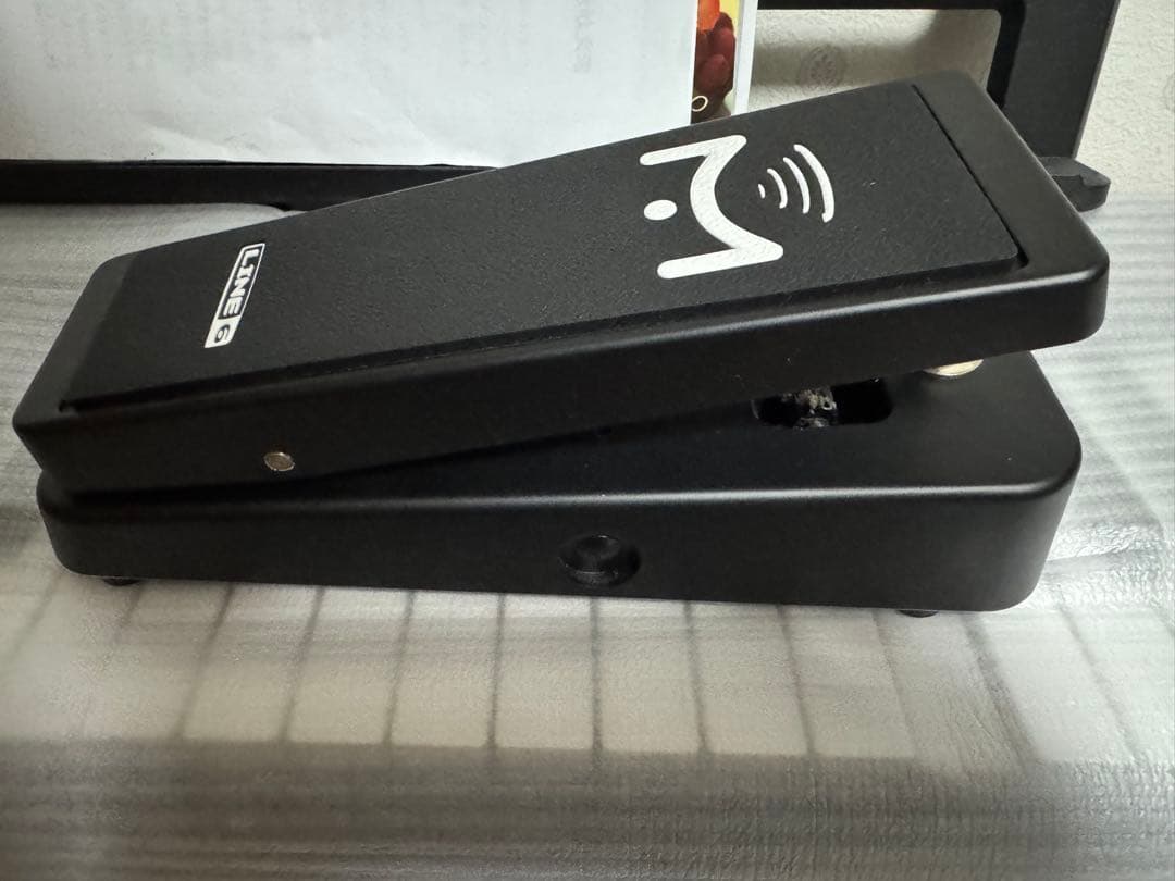 LINE6 Helix Rack、コントロール、ペダルセット