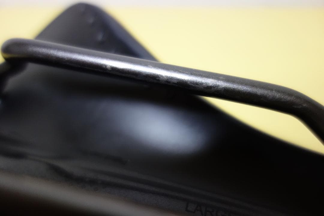 fi'zi:k フィジーク アリアンテ サドル 152mm