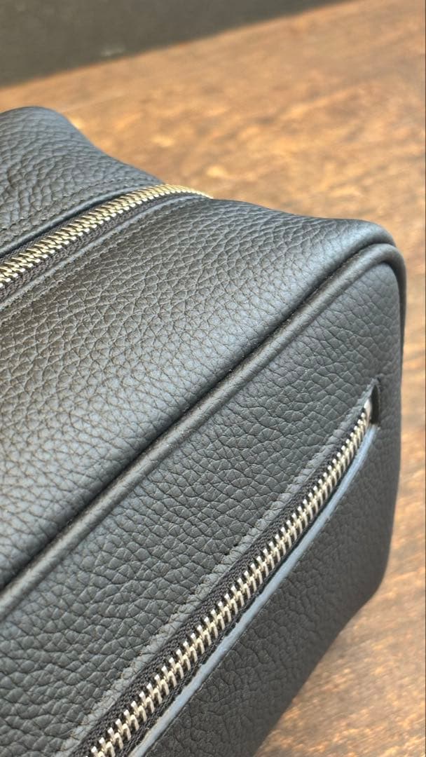 【未使用】本革ポーチ　BONAVENTURA ボナベンチュラ BPOT3 BK