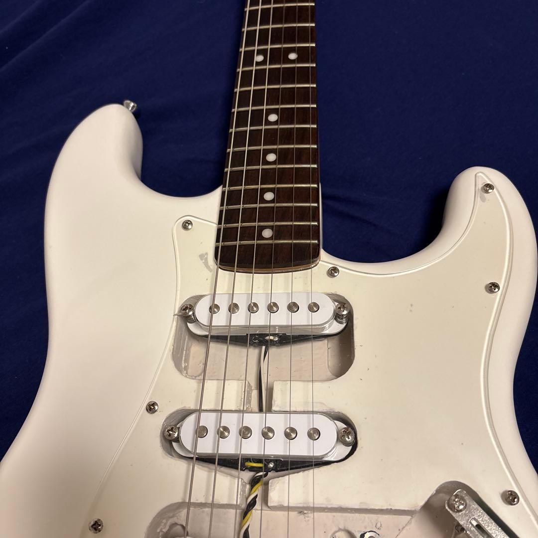 Squier bullet strat ストラトタイプギター