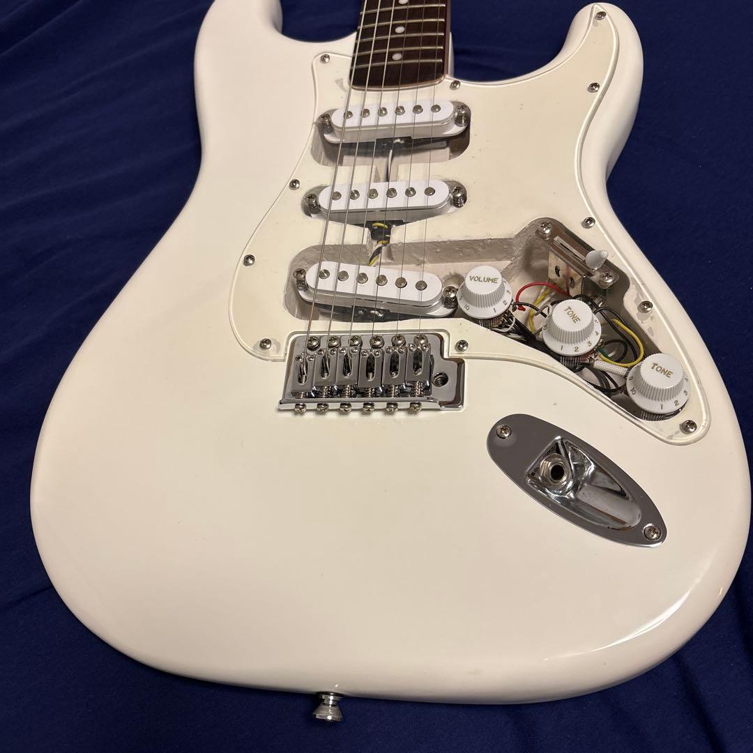 Squier bullet strat ストラトタイプギター