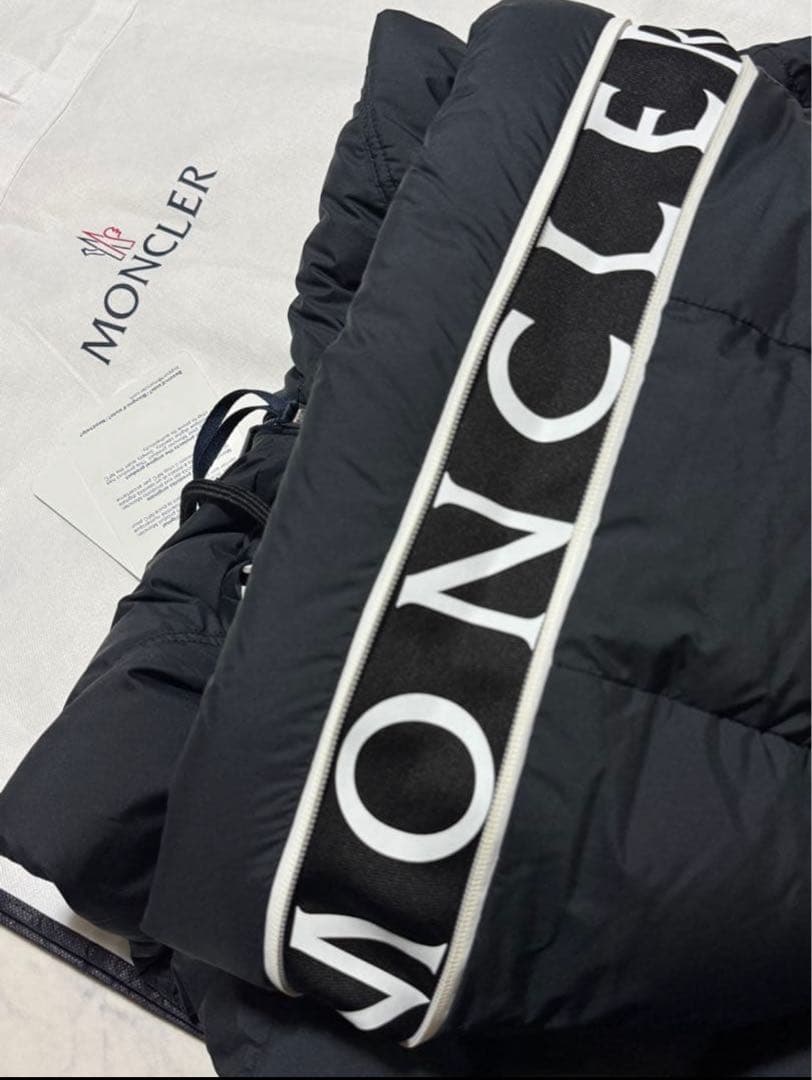 新品2022年〜23製cardamine ダウンベスト