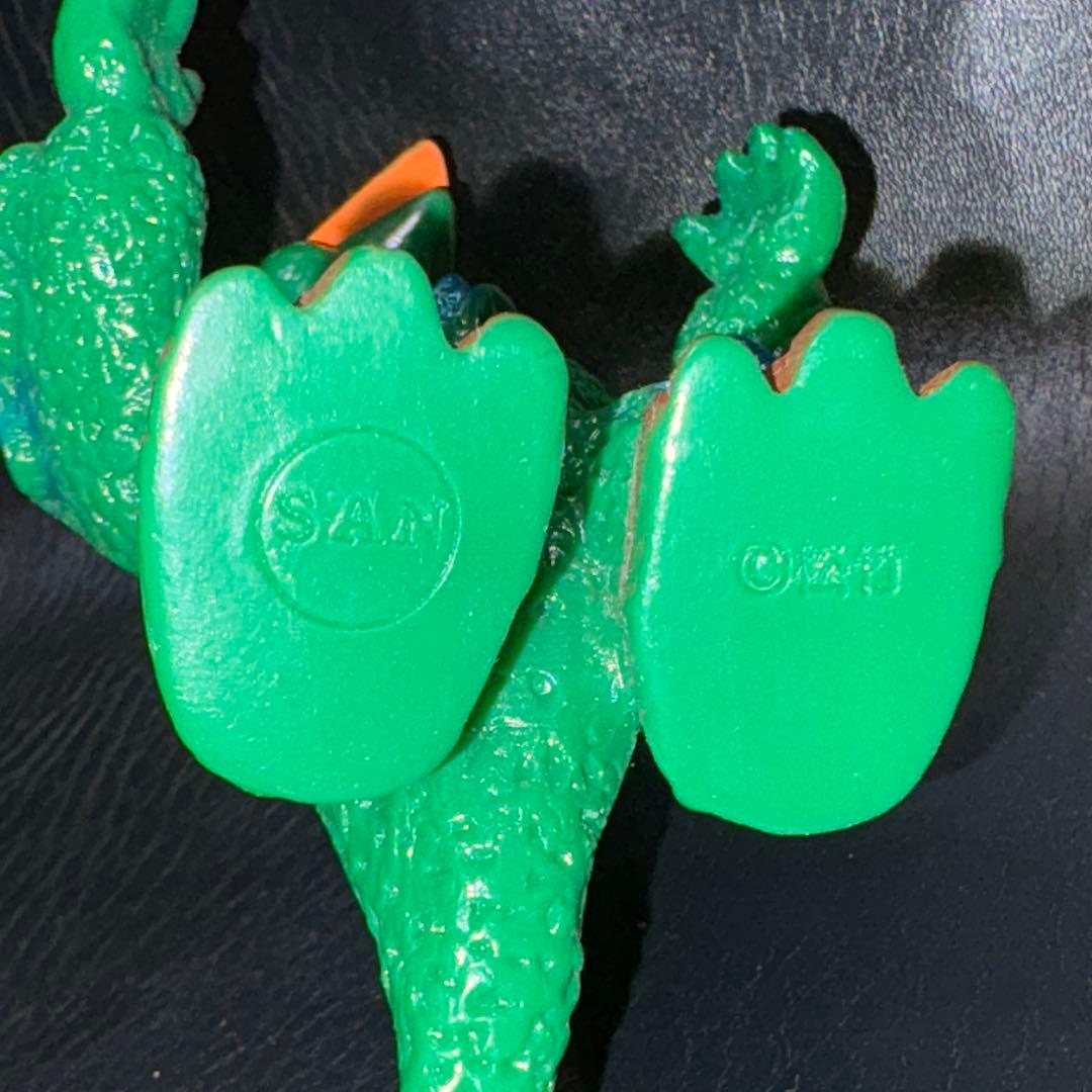 ギララソフビ最終値下げ！早いもん勝ちMARUSAN ふうせんギララ！