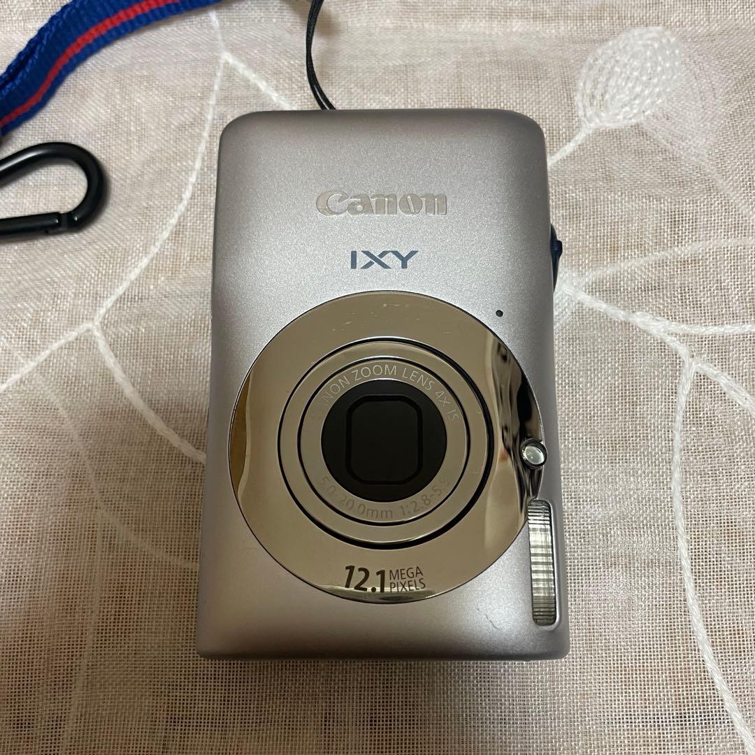 Canon IXY200F シルバー キヤノン イクシー デジカメ　付属品あり