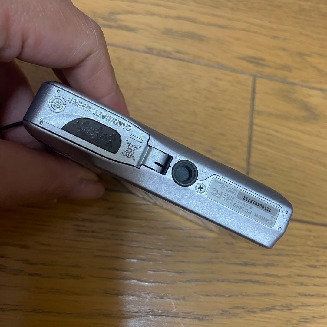 Canon IXY200F シルバー キヤノン イクシー デジカメ　付属品あり