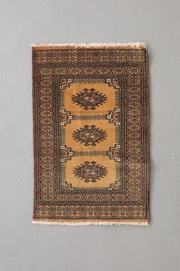ヴィンテージラグ　トライバルラグ　パキスタン産（93×60cm）アース　黃　茶