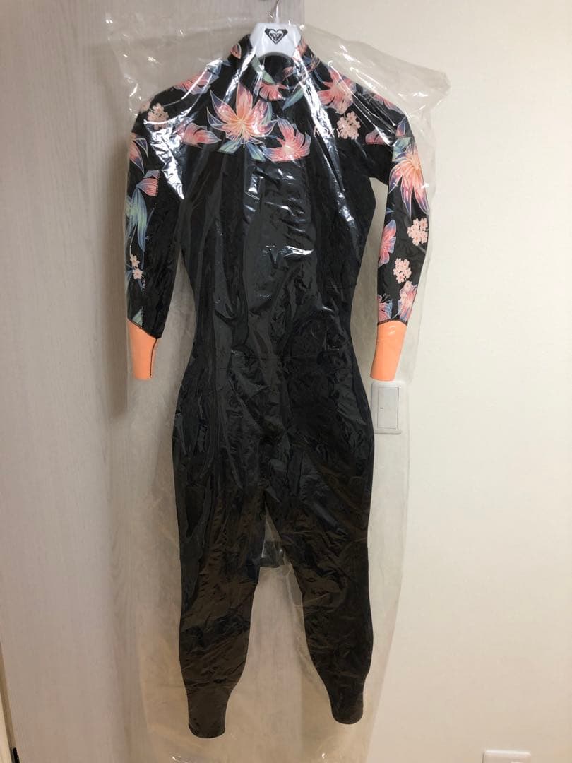 ROXY フラワーパターン ウェットスーツ