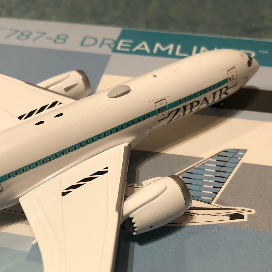ZIPAIR 787-8 JA825J ジップエア 1:400 NG