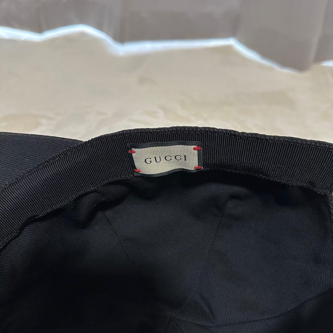 GUCCI ブラックキャップ LOVED刺繍 L59 ベースボールキャップ 帽子