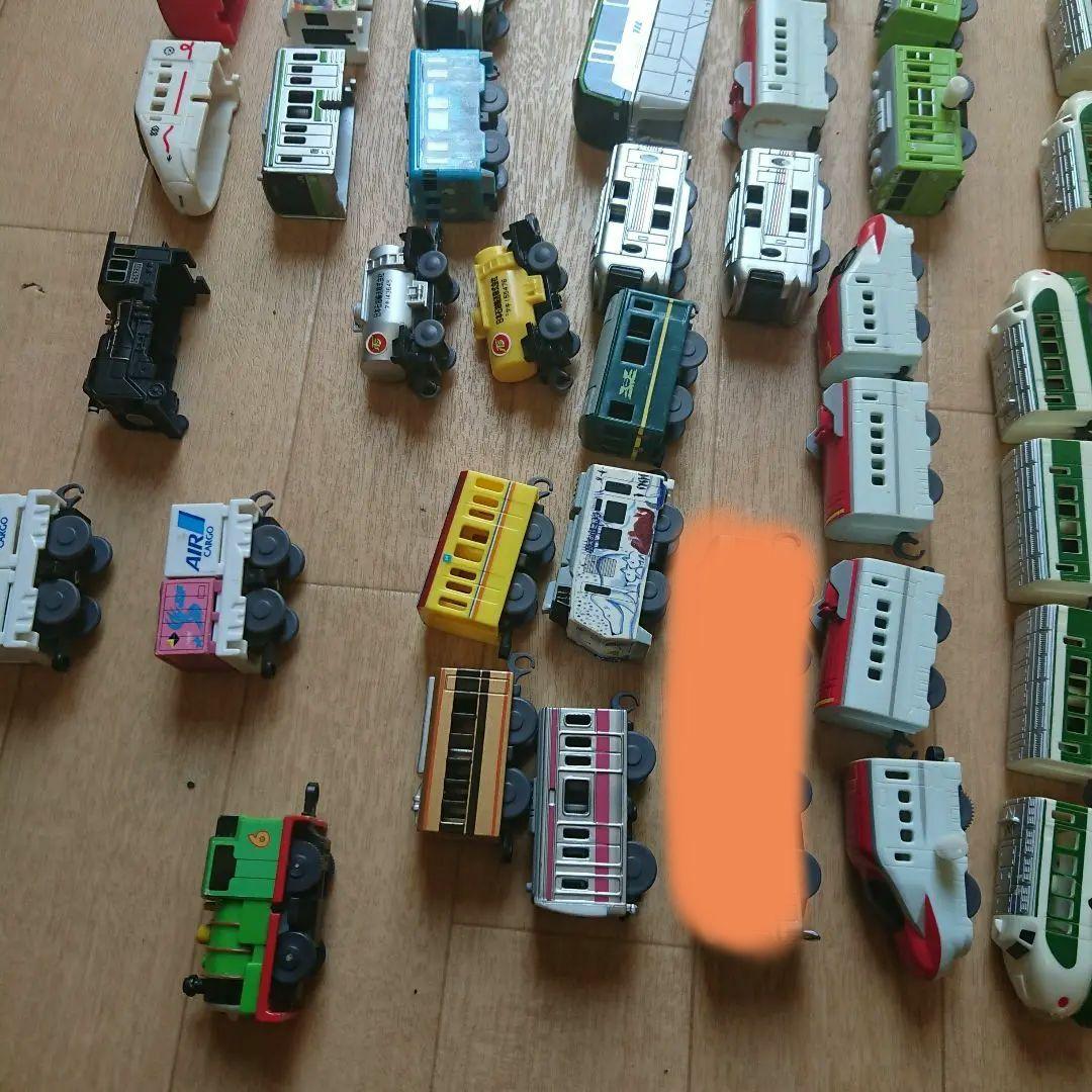 カプセルプラレール