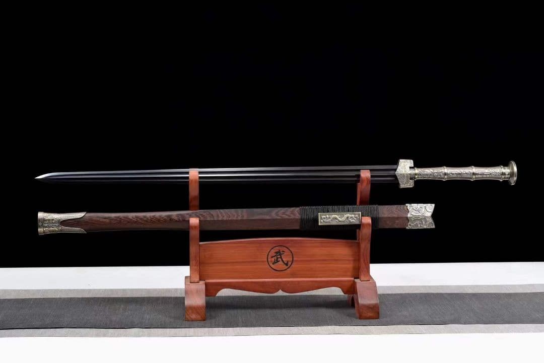 『御龍漢剣』 古兵器 武具　刀装具　日本刀　模造刀 居合刀