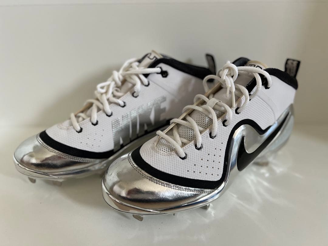 ナイキ トラウト4 野球スパイク 28.5cm