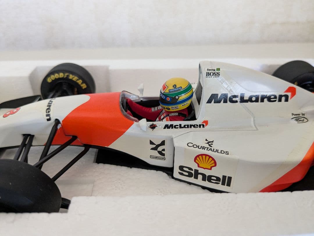 F1 1/18 アイルトン・セナ マクラーレンMP4/8 フォード 1993