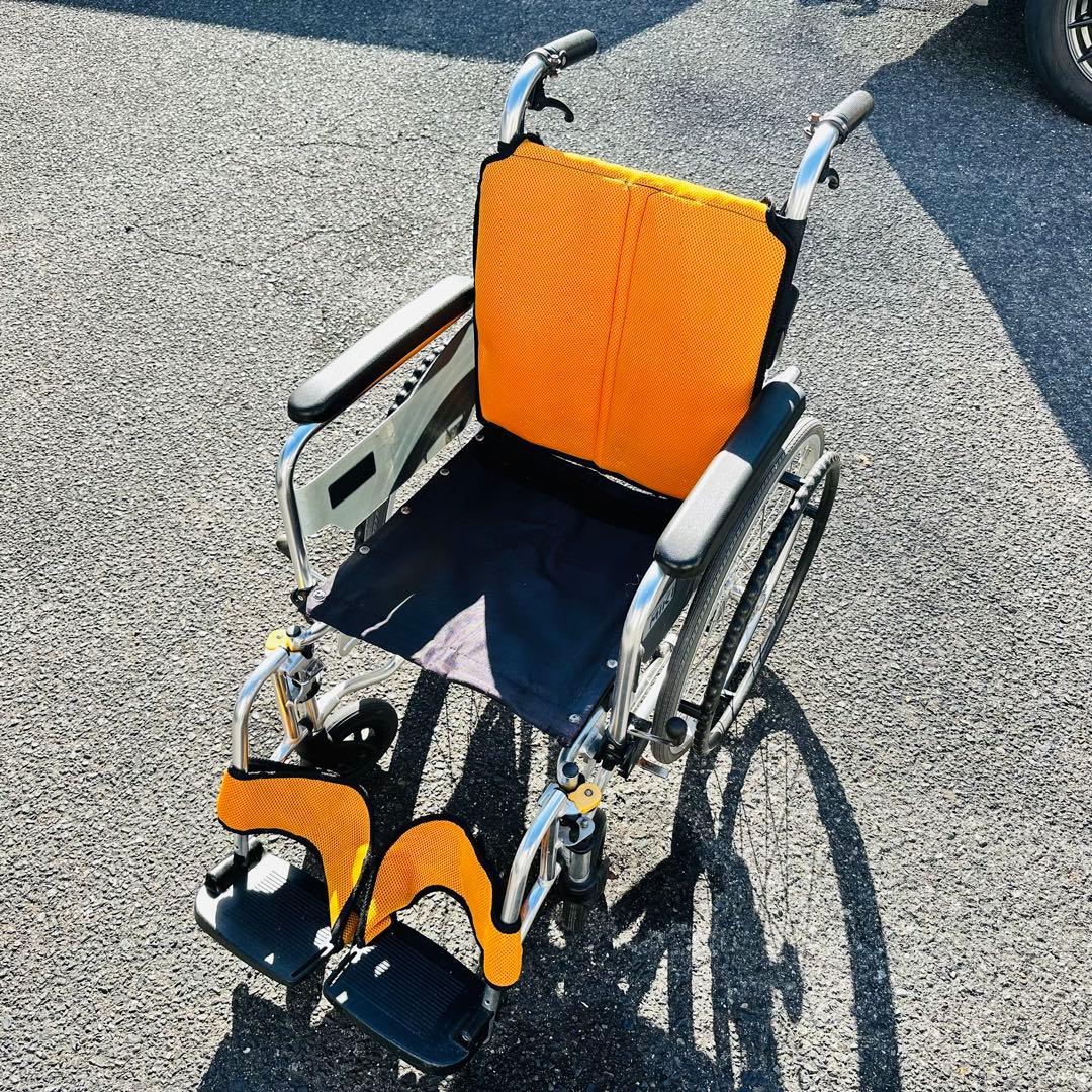 MIKI 車椅子　低床型　SKT-4lo スキット4