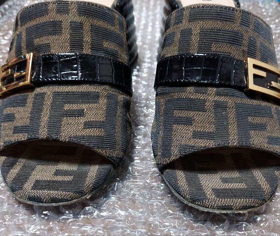 FENDIズッカ柄ミュール
