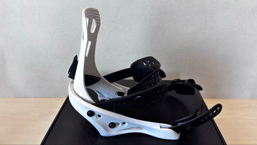 【希少品】FLUX EM Sサイズ　BLACK &WHITE