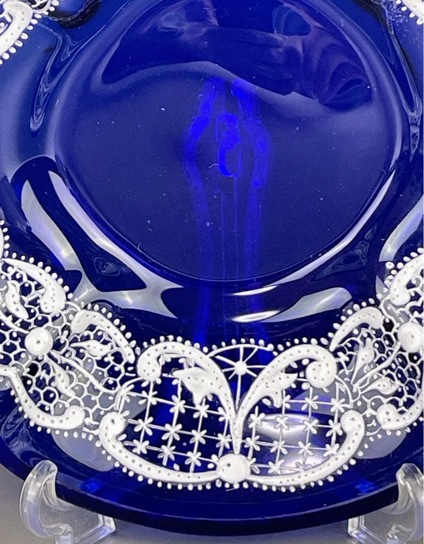 【希少】ホワイトレース ハンドル付き 盛り上げ グラス カップ ソーサー