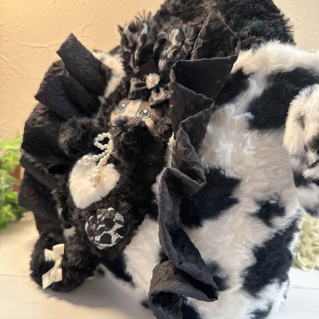 あ*き様 コヤンイサムチョン♡ミルクちゃんのモノトーンカラー！ファーフリルトート