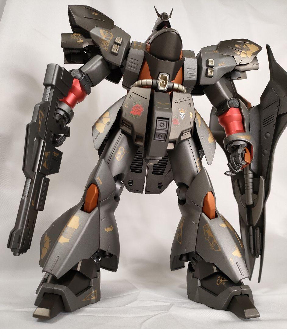 ガンプラ 塗装済完成品 MG MSN-04 サザビー