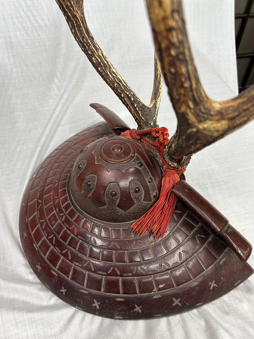 刀掛け 武具　二本掛け　日本刀　兜置物　刀掛　彫刻 刀装具 骨董品 古美術品