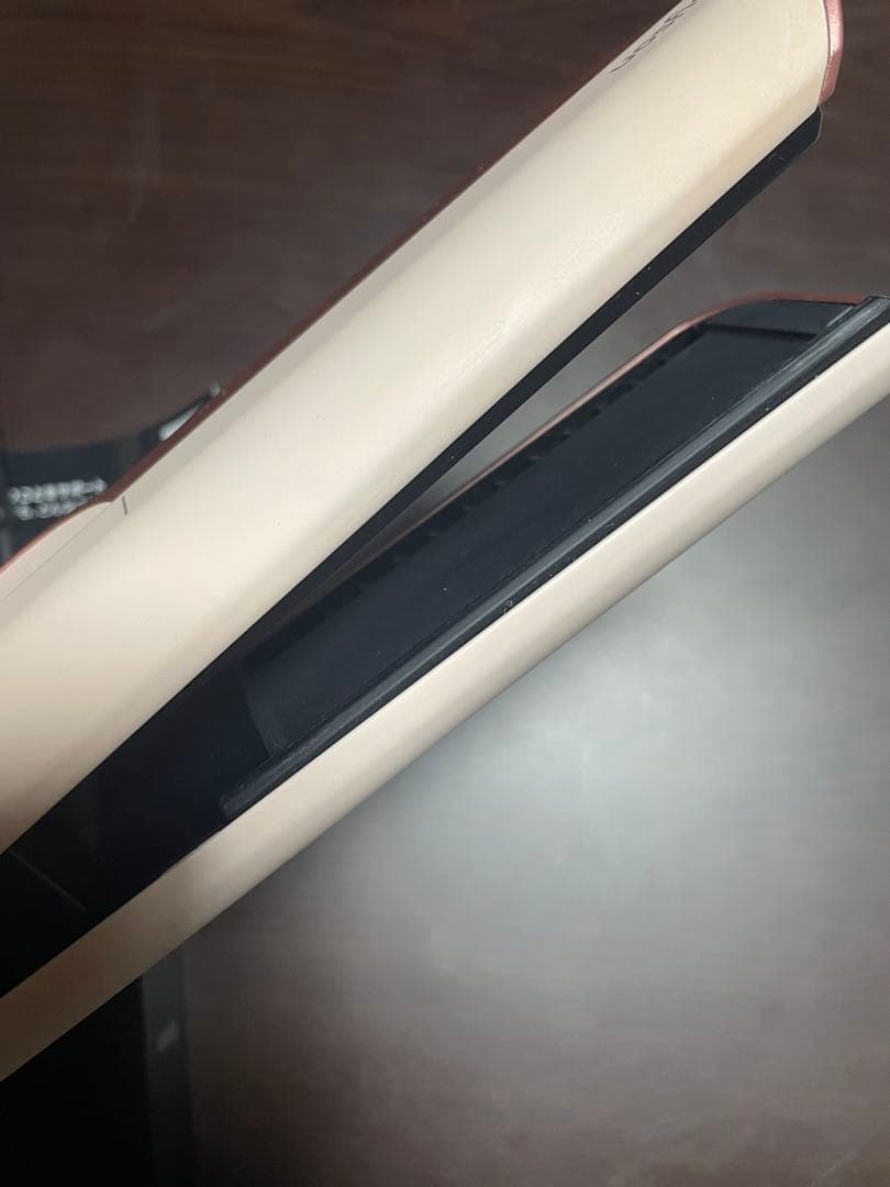 ht01 ストレイトナー　Dyson ドライヤー　アイロン