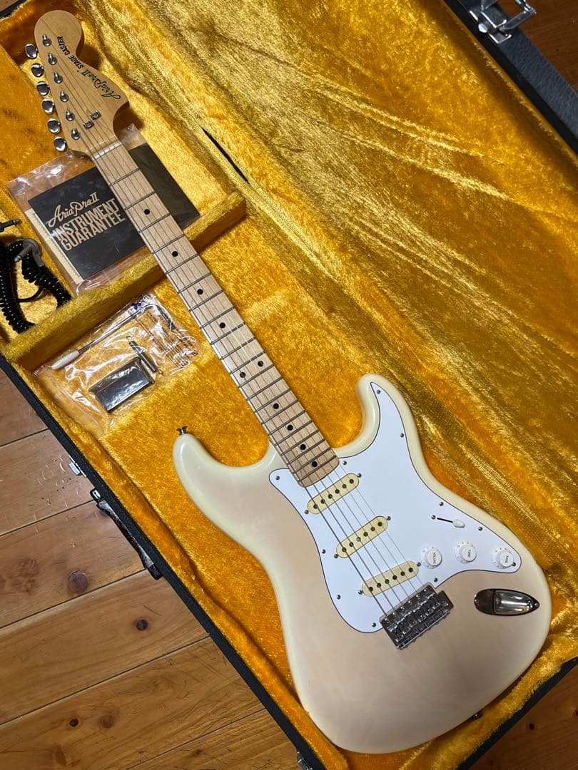 1976年製 アリアプロⅡ ステージキャスター ST 480S ハードケース付