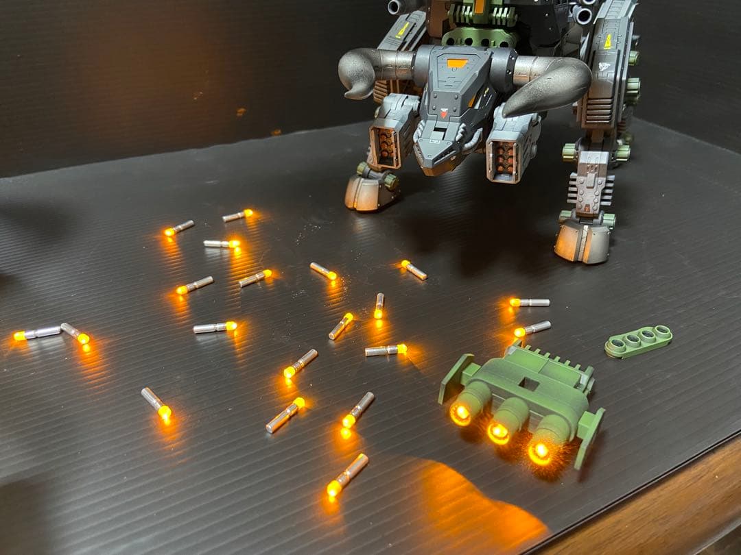 【全塗装】HMM ディバイソン　ゾイド　ZOIDS【完成品】