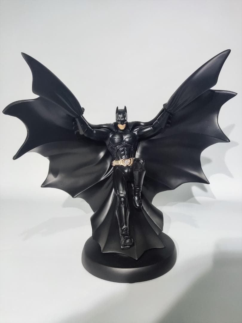 【※全世界4000体限定】DCダイレクト バットマンビギンズ フライトスタチュー