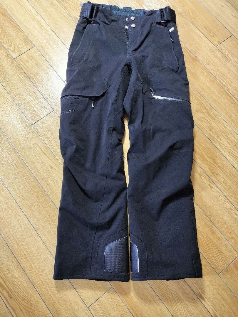 スキーウェア　上下セット　上Mサイズ　下Lサイズ