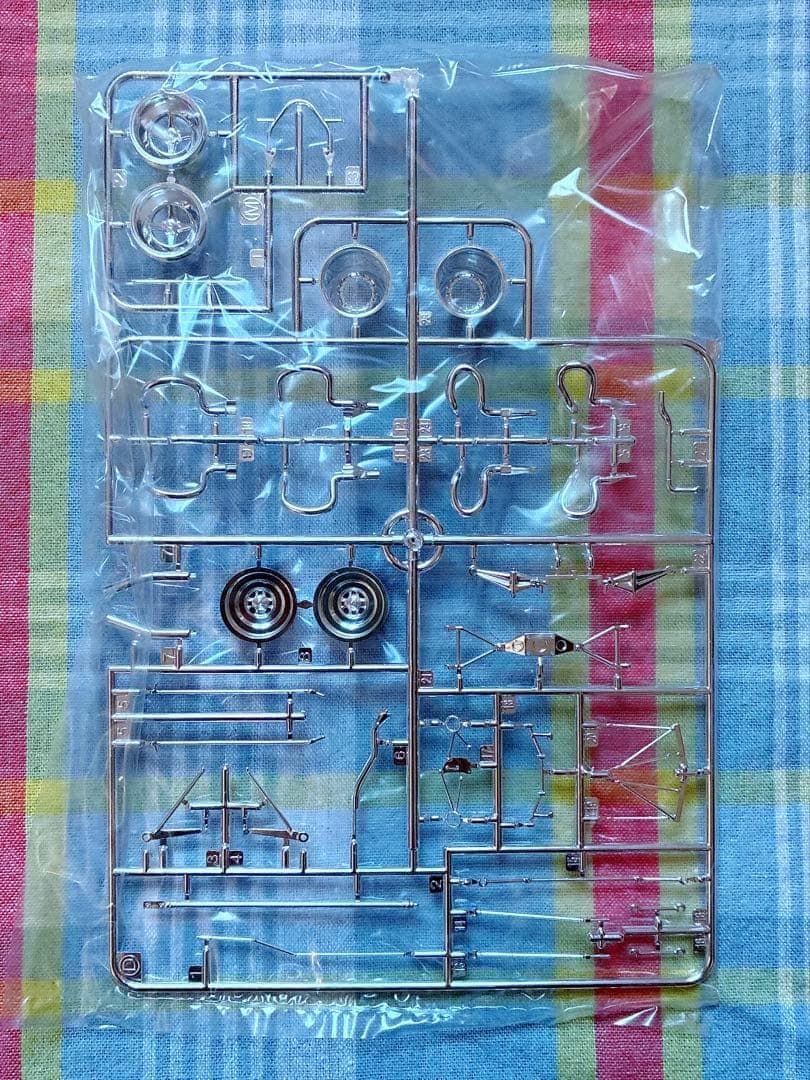 絶版 エブロ 1/20 ロータス 49B・フォード Ebbro 未組立品