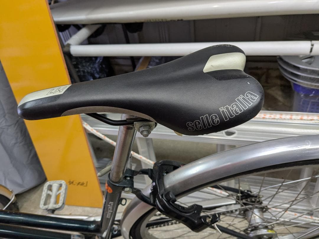 ミヤタ 　シティサイクル （27インチ& 内装３段）　[手渡し限定]