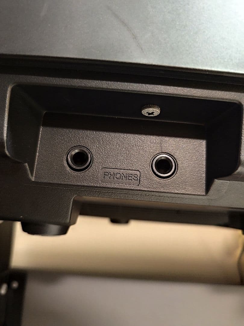 YAMAHA 電子ピアノ P-85 椅子付き　手渡しもしくは近所なら配送可