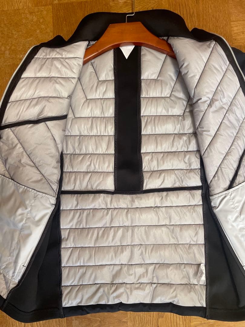 TaylorMade ブラック　ダウンジャケット　新品未使用！Lサイズ