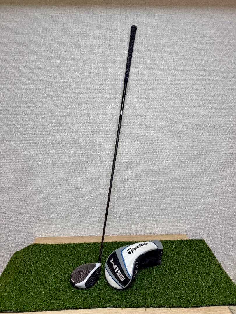 美品テーラーメイドSIM ドライバー 10.5° 純正シャフト、純正ヘッドカバー
