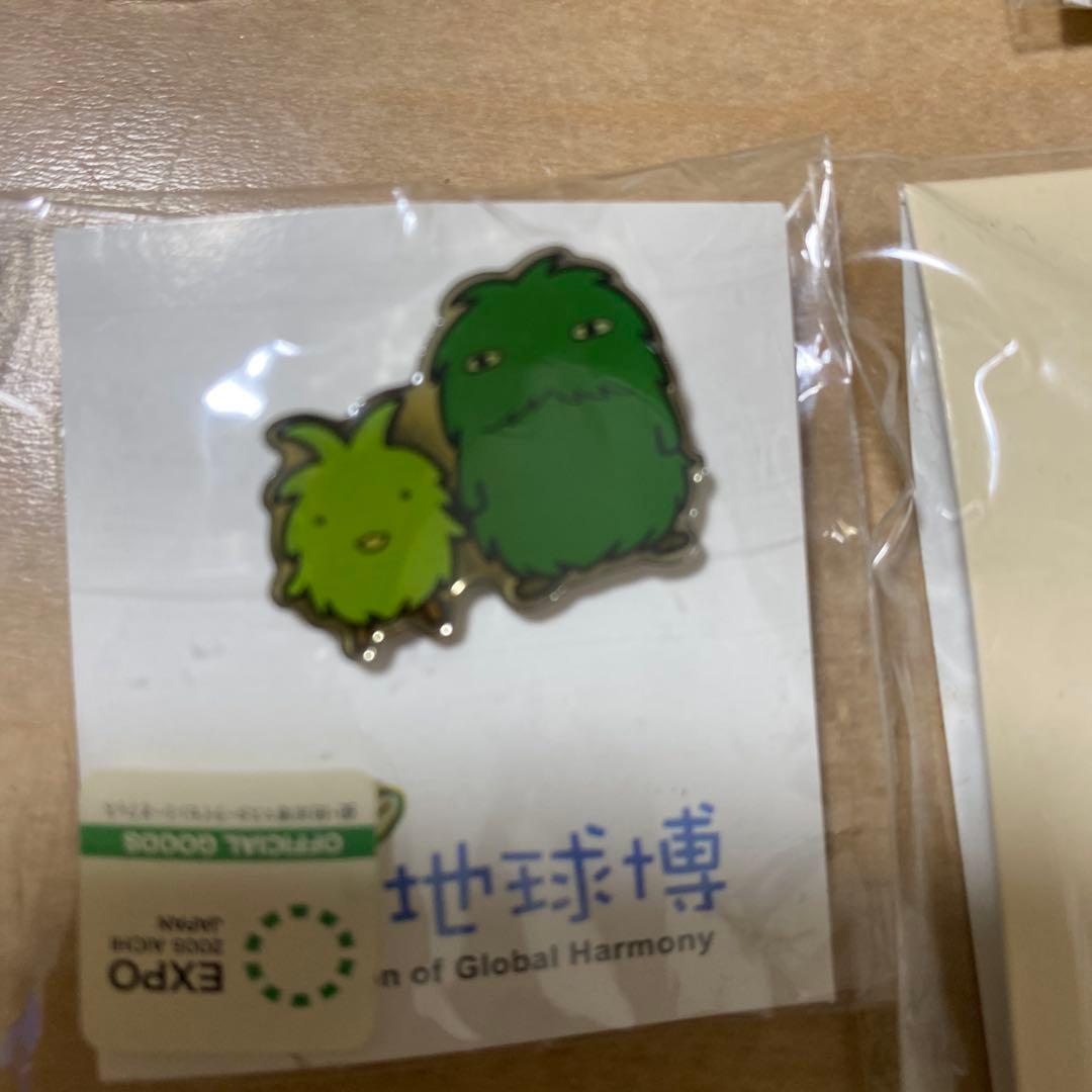 エキスポ2005愛知の緑色キャラクターのピンバッジ8個セット⑥