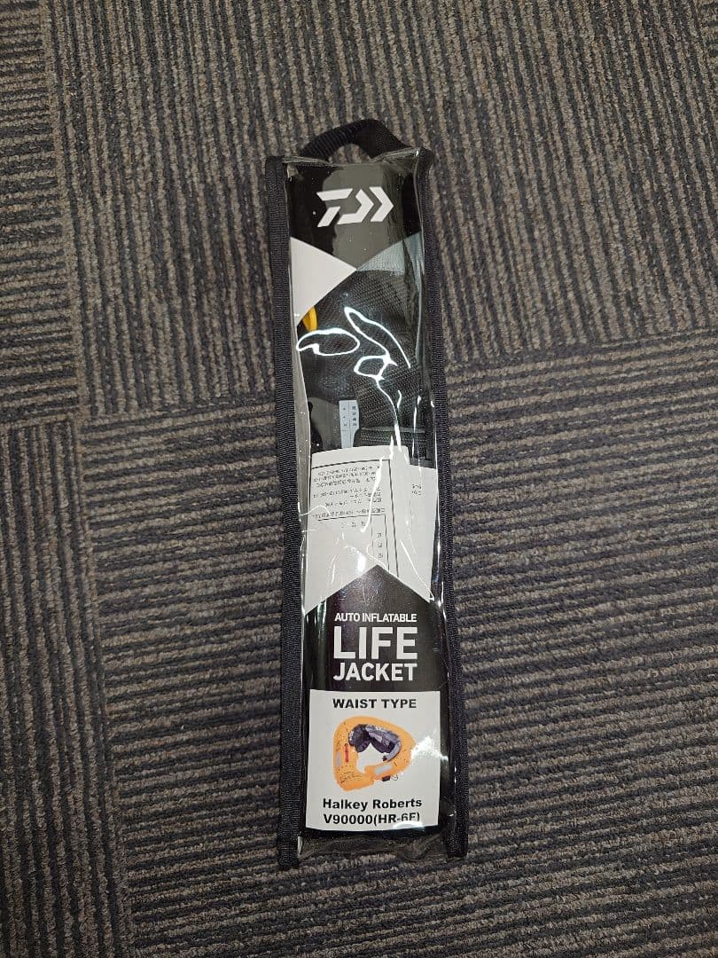 DAIWA　インフレータブルライフジャケット