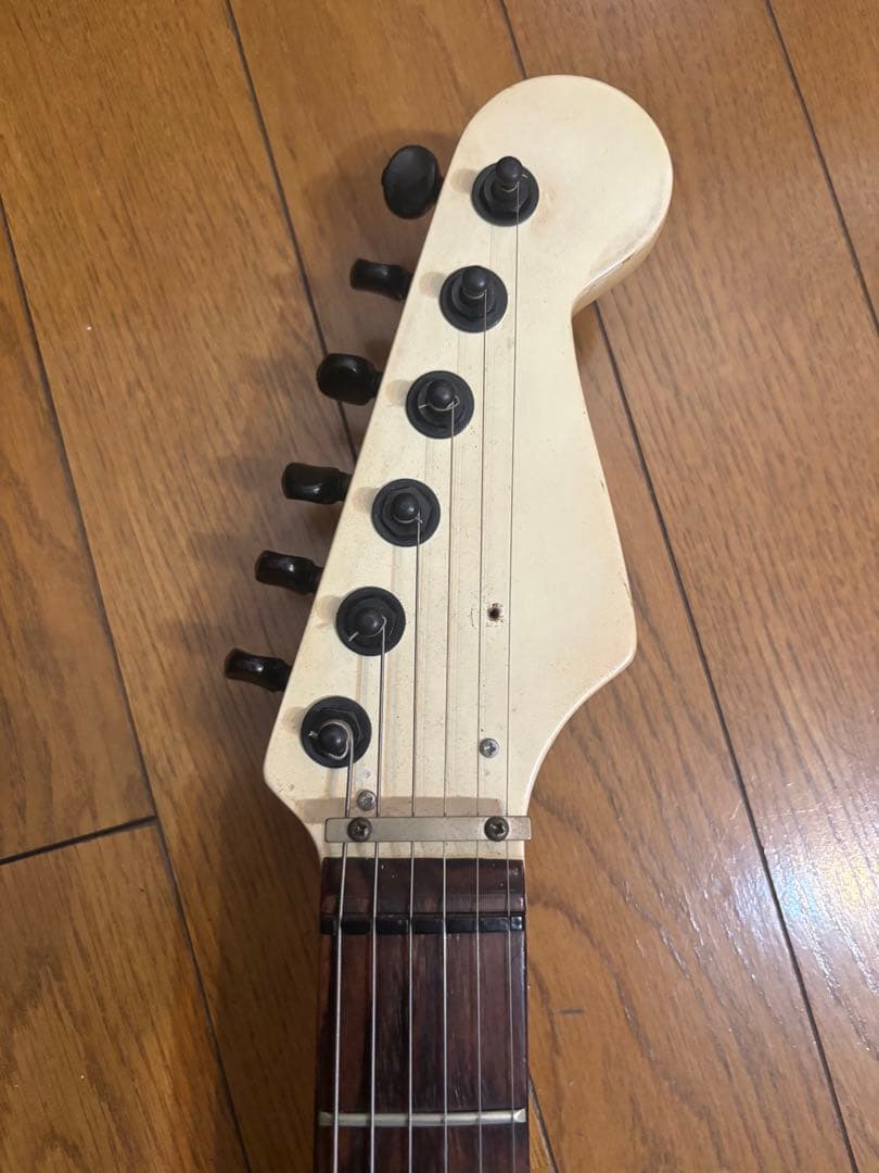 エレキギター二本セット、バラ売り不可ジャンク品