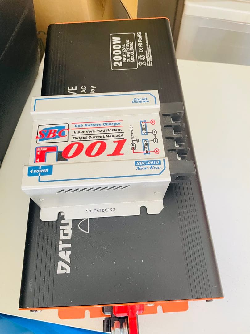 全てセット♡別々で買ったら高い♡インバーター♡アイソレータ走行充電器♡❷バッテリ