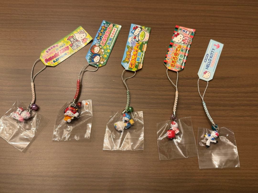 ハローキティ ご当地限定ストラップ　26個セット