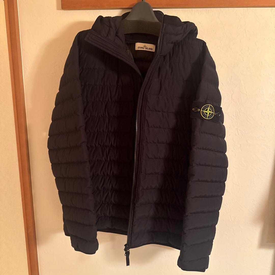 ストーンアイランド