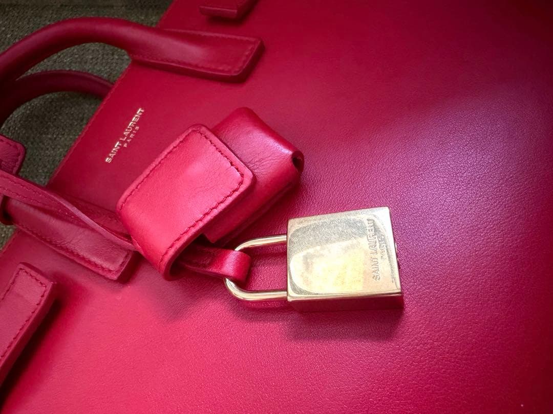 SAINT LAURENT 赤 レザー ハンドバッグ