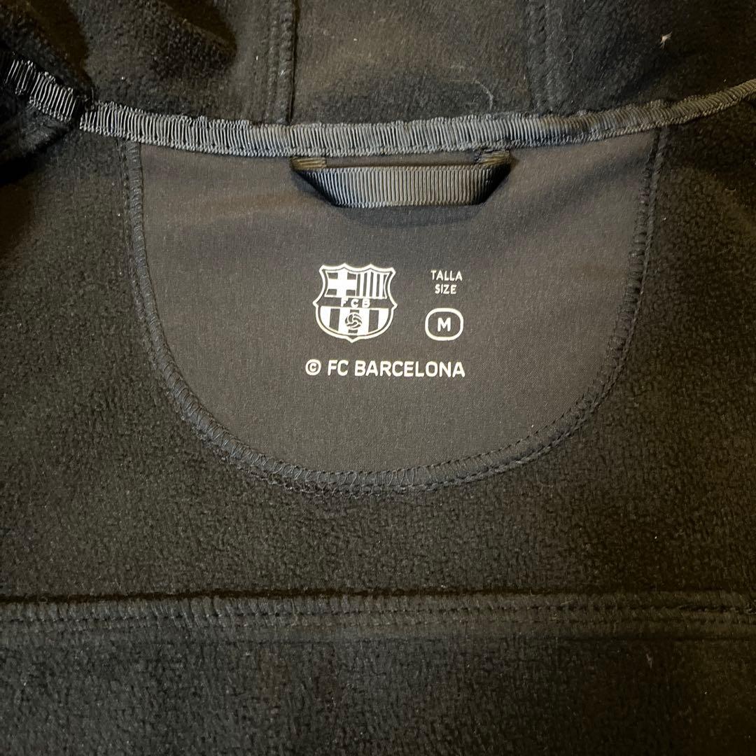FCバルセロナ フード付きジャケット ブラック Mサイズ