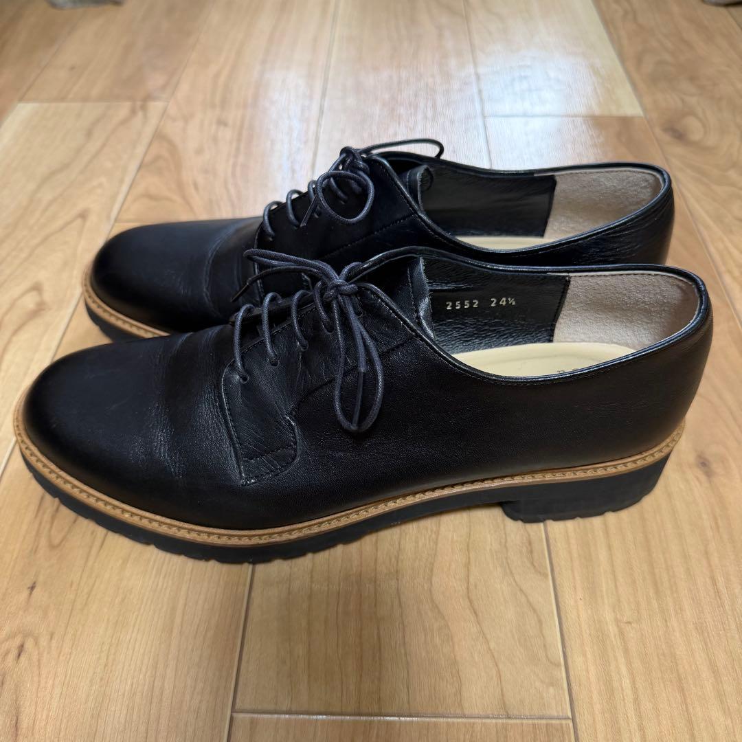 ☆美品☆ MARGARET HOWELL　革靴　黒　レースアップ　本革　レザー